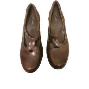 Clarks Mary Jane Shoe Women's Size 8Med  Brown Double  Decorative Strap Low Heel
